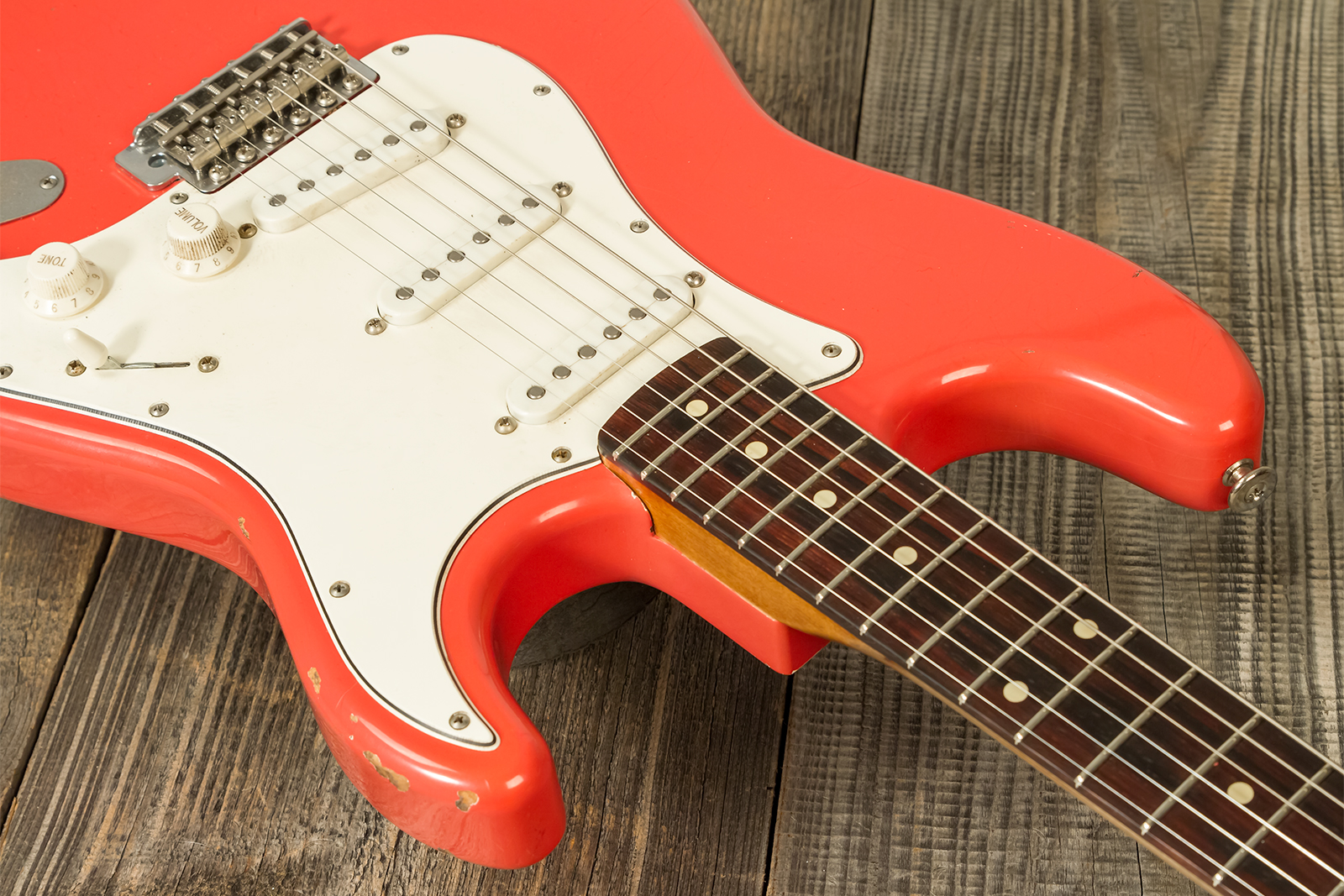Haar Guitars Trad S 3s Lindy Fralin Trem Rw #42274 - Aged Fiesta Red - Guitare Électrique Forme Str - Variation 4