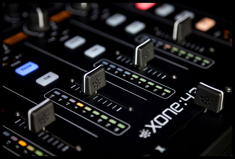 Allen & Heath Xone:43 - Table De Mixage Dj - Variation 8