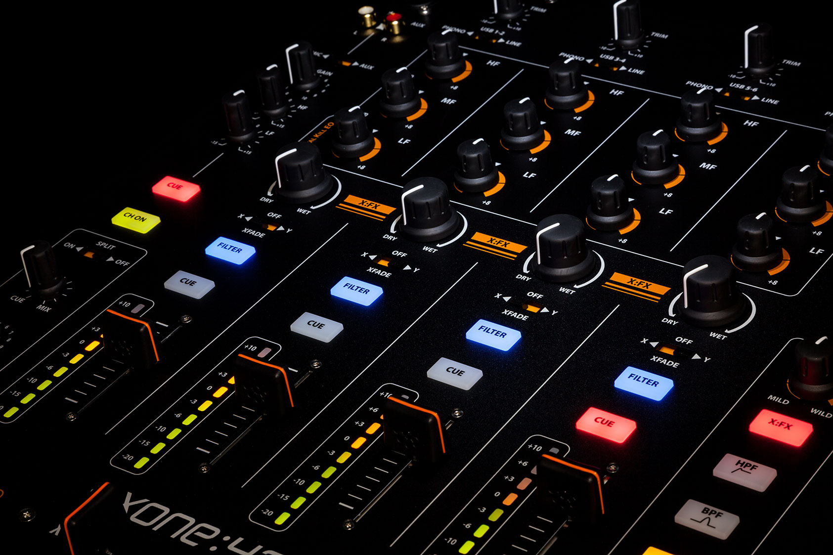 Allen & Heath Xone:43c - Table De Mixage Dj - Variation 5