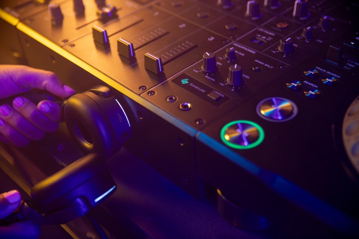 Alphateta Hdj-f9 - Casque Dj - Variation 23