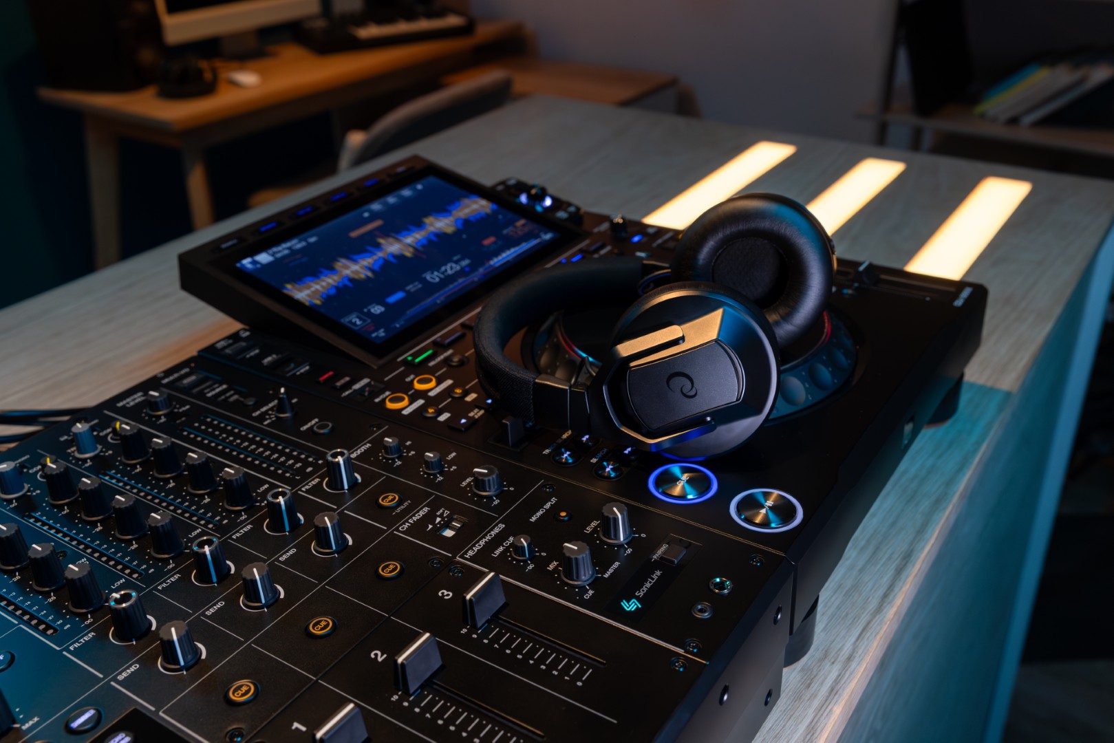 Alphatheta Djm-v5 - Table De Mixage Dj - Variation 9