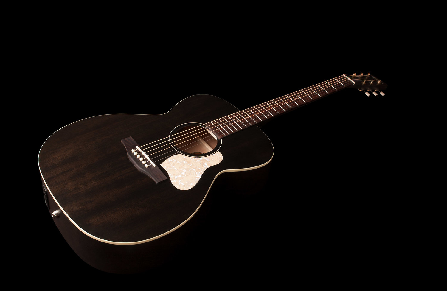 Art Et Lutherie Legacy Concert Hall Epicea Merisier - Faded Black - Guitare Acoustique - Variation 2