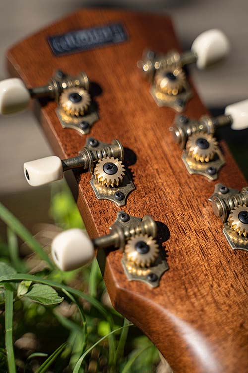 Cort Core Pe Mahogany Parlor Tout Acajou Ova - Open Pore Black Burst - Guitare Electro Acoustique - Variation 3
