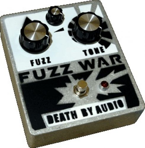 Death By Audio Fuzz War - PÉdale Overdrive / Distortion / Fuzz - Variation 1