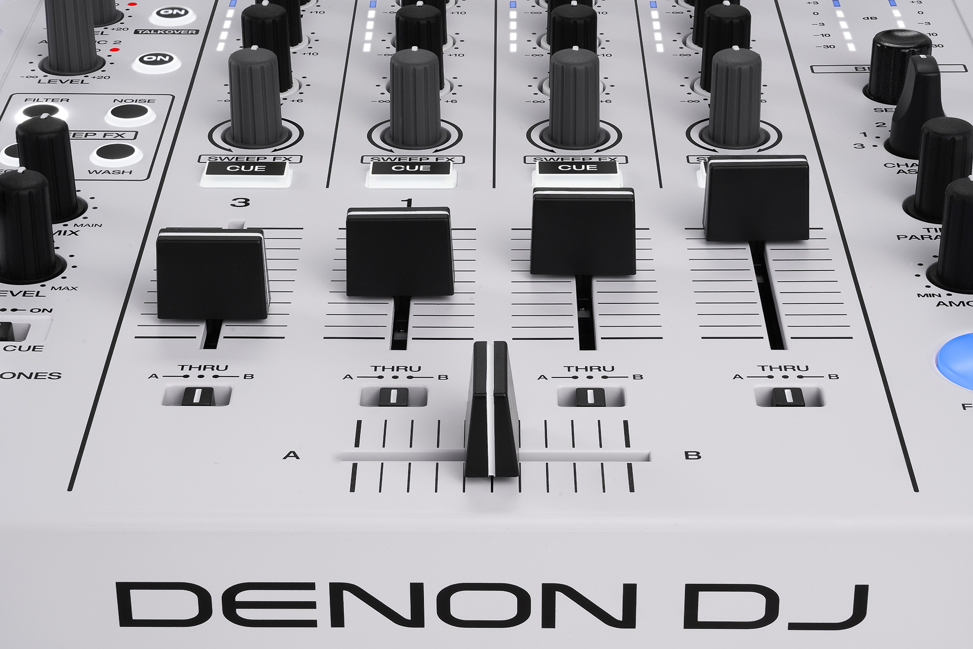 Denon Dj Sc Live 4 White Edition - ContrÔleur Dj Autonome - Variation 2
