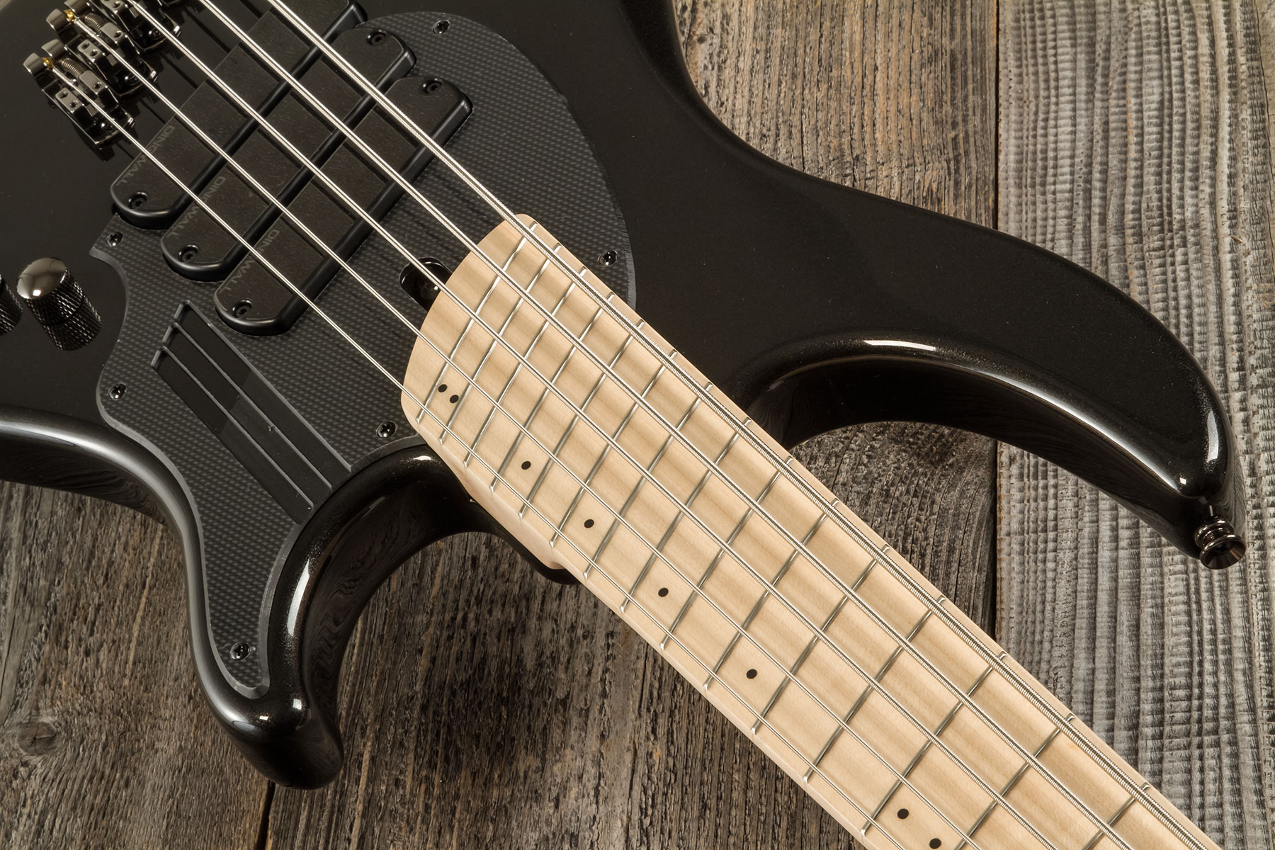 Dingwall Basse Électrique Solid Body - Basse Électrique Solid Body - Variation 4