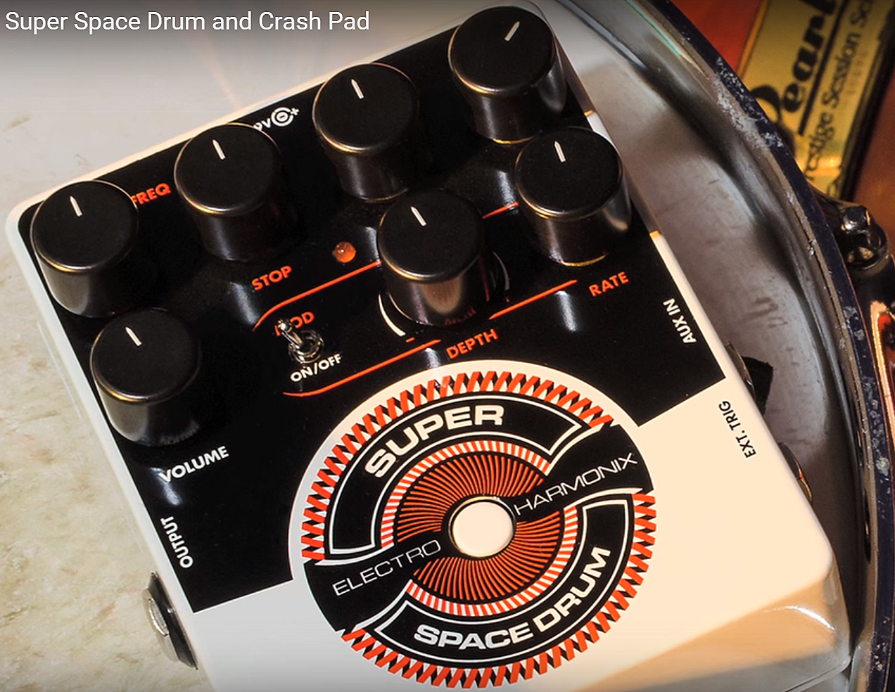 Electro Harmonix Super Space Drum Analog Drum Synthesizer - PÉdale Harmoniseur - Variation 1
