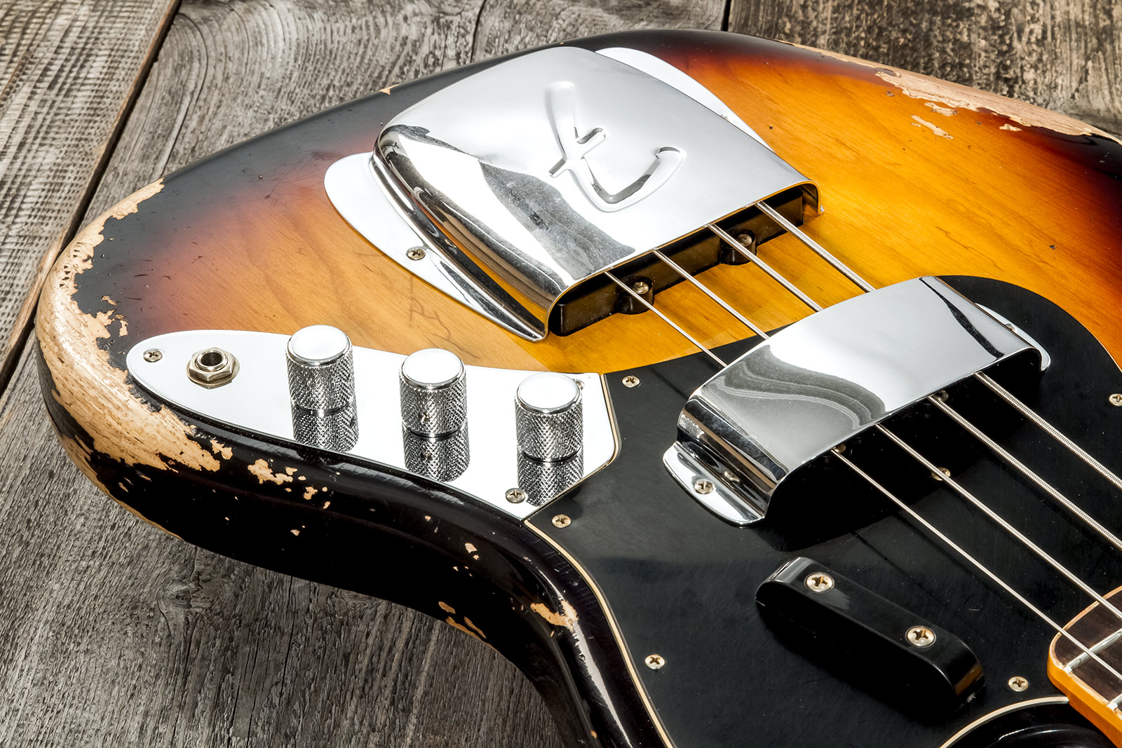 Fender Custom Shop Jazz Bass Custom Rw #cz575919 - Heavy Relic 3-color Sunburst - Basse Électrique Solid Body - Variation 5