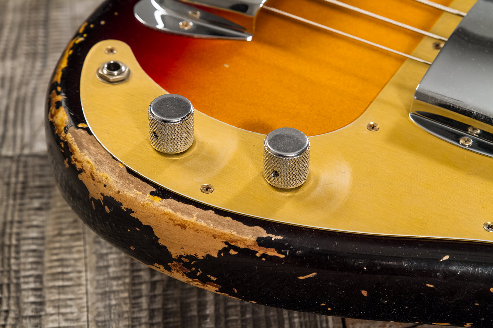 Fender Custom Shop Precision Bass 1958 Mn #cz573256 - Heavy Relic 3-color Sunburst - Basse Électrique Solid Body - Variation 3