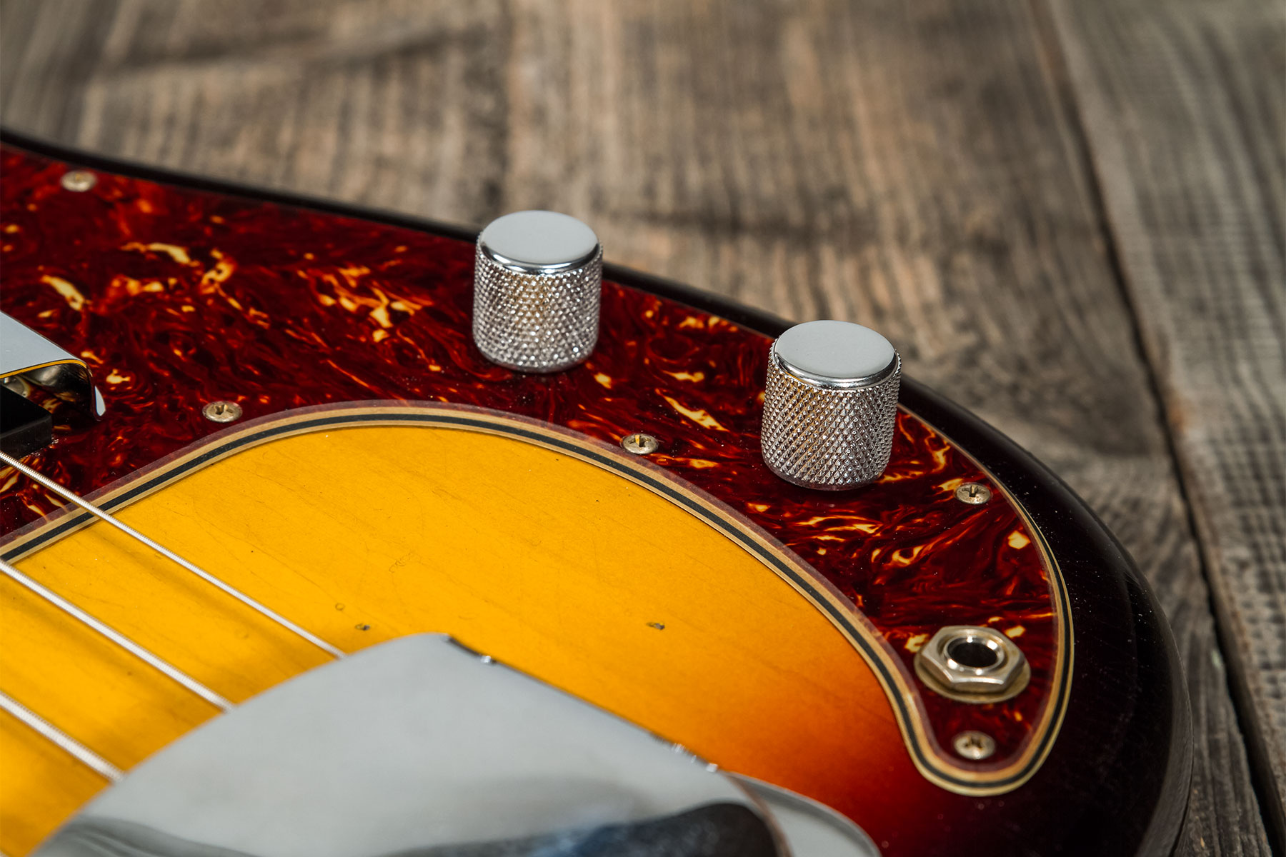 Fender Custom Shop Precision Bass 1963 Rw #cz56919 - Journeyman Relic 3-color Sunburst - Basse Électrique Solid Body - Variation 5