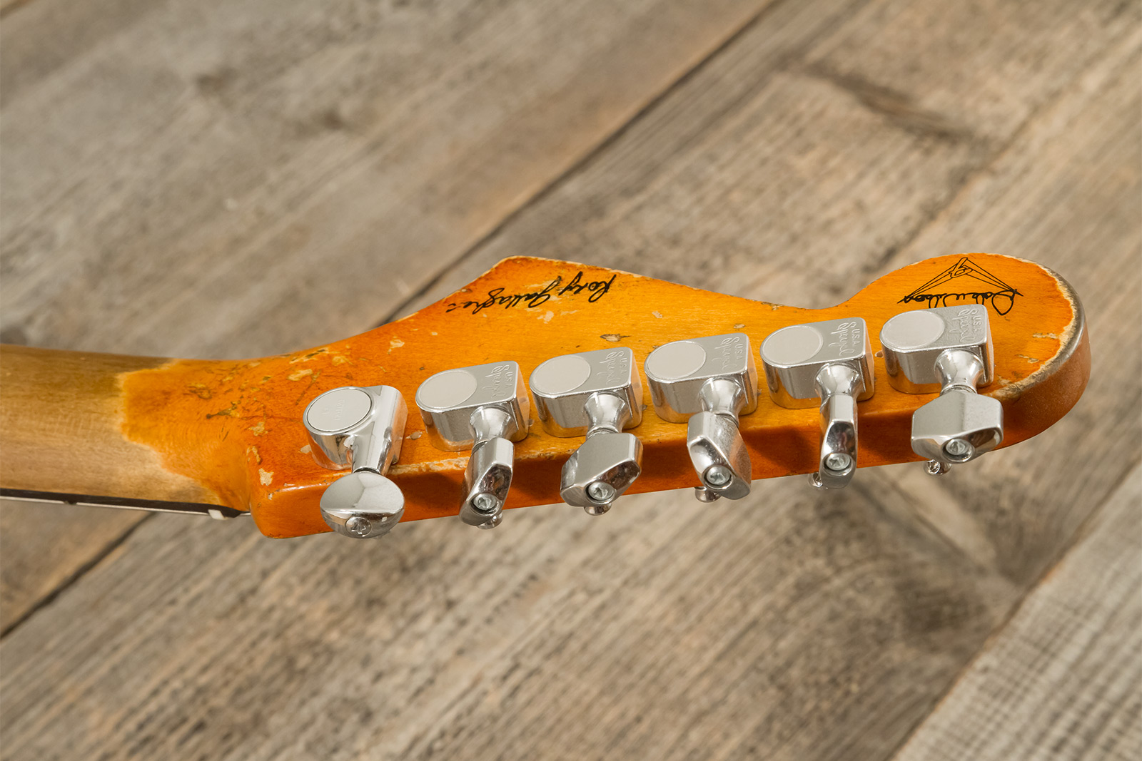 Fender Custom Shop Rory Gallagher Strat Masterbuilt D.wilson Signature 3s Trem Rw #cz574478 - Heavy Relic 3-color Sunburst - Guitare Électrique Forme 