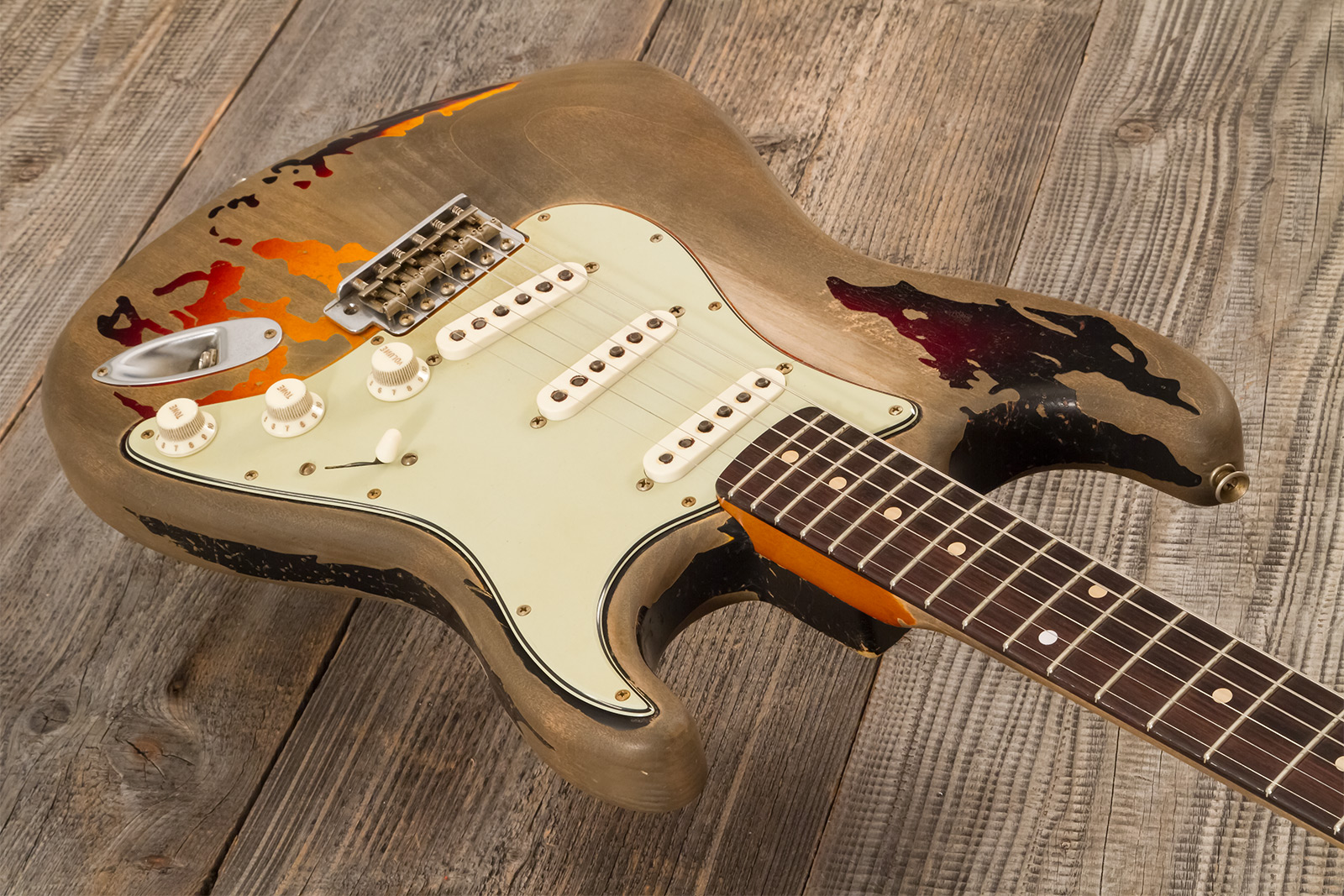 Fender Custom Shop Rory Gallagher Strat Masterbuilt D.wilson Signature 3s Trem Rw #cz574478 - Heavy Relic 3-color Sunburst - Guitare Électrique Forme 