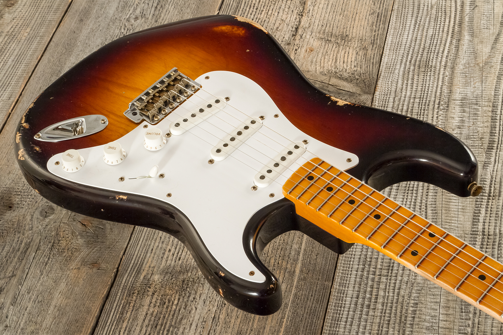 Fender Custom Shop Strat 1954 70th Anniv. 3s Trem Mn #xn4345 - Relic Wide-fade 2-color Sunburst - Guitare Électrique Forme Str - Variation 2