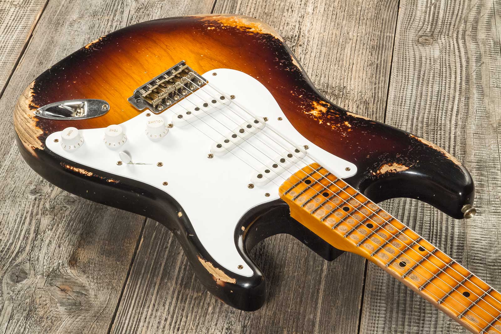 Fender Custom Shop Strat 1954 70th Anniv. 3s Trem Mn #xn4324 - Heavy Relic Wide Fade 2-color Sunburst - Guitare Électrique Forme Str - Variation 2