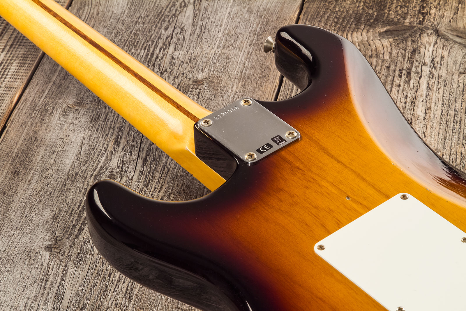 Fender Custom Shop Strat 1955 3s Trem Mn #r130058 - Journeyman Relic 2-color Sunburst - Guitare Électrique Forme Str - Variation 8