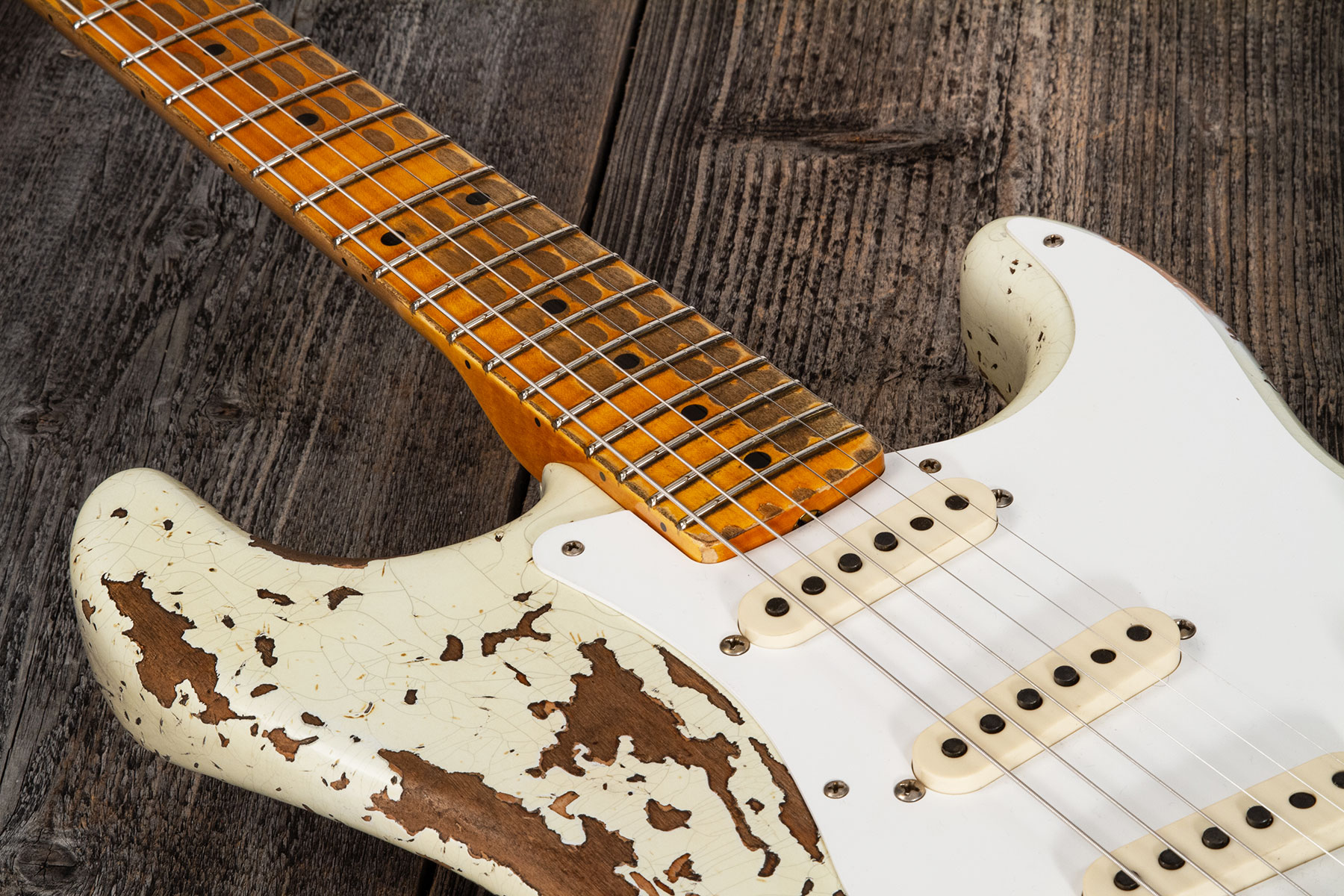 Fender Custom Shop Strat 1956 3s Trem Mn #cz568636 - Super Heavy Relic Aged India Ivory - Guitare Électrique Forme Str - Variation 3