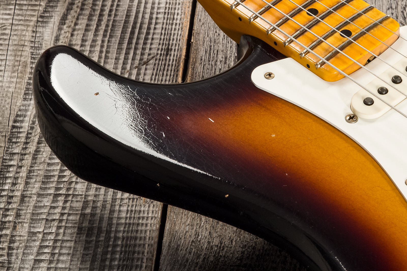 Fender Custom Shop Strat 1956 3s Trem Mn #cz571884 - Journeyman Relic Aged 2-color Sunburst - Guitare Électrique Forme Str - Variation 4