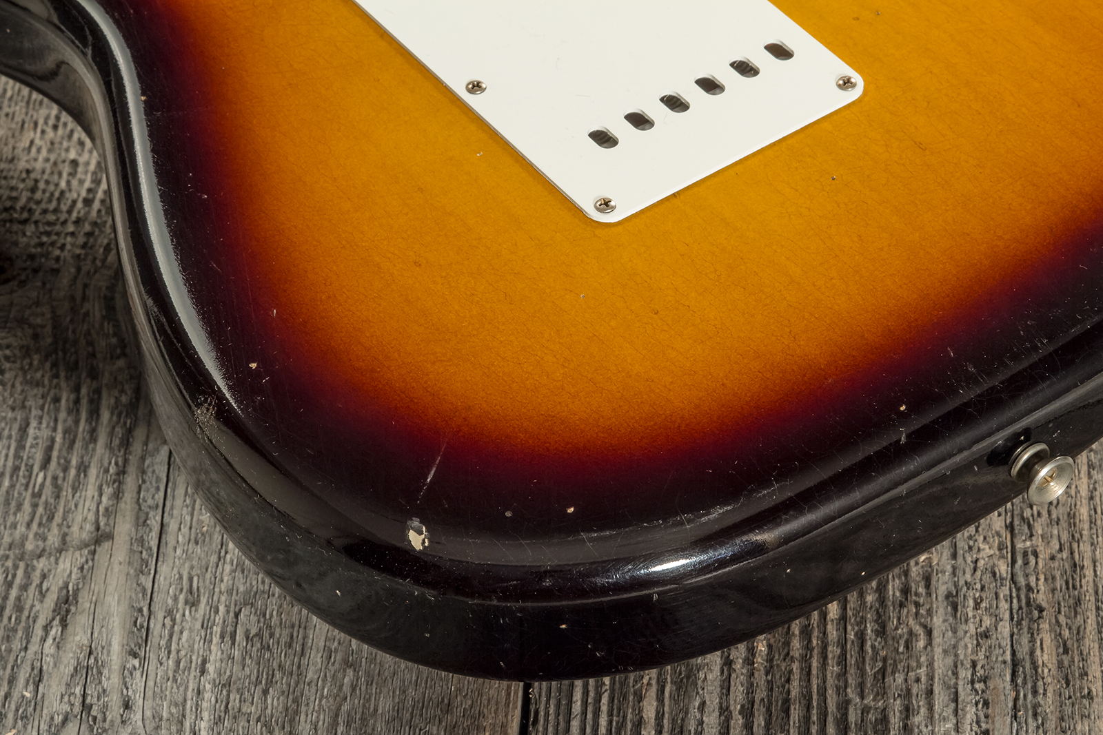 Fender Custom Shop Strat 1956 3s Trem Mn #cz571884 - Journeyman Relic Aged 2-color Sunburst - Guitare Électrique Forme Str - Variation 7