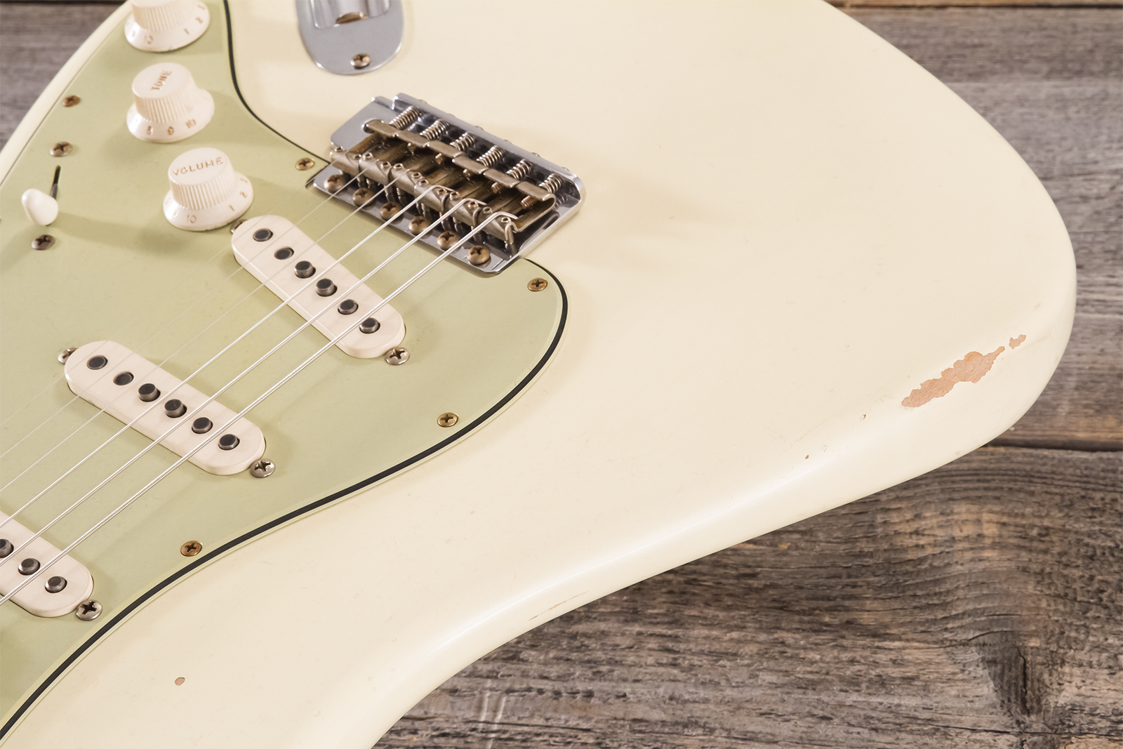 Fender Custom Shop Strat 1959 Masterbuilt D.brown 3s Trem Rw #r143697 - Journeyman Relic Vintage White - Guitare Électrique Forme Str - Variation 3
