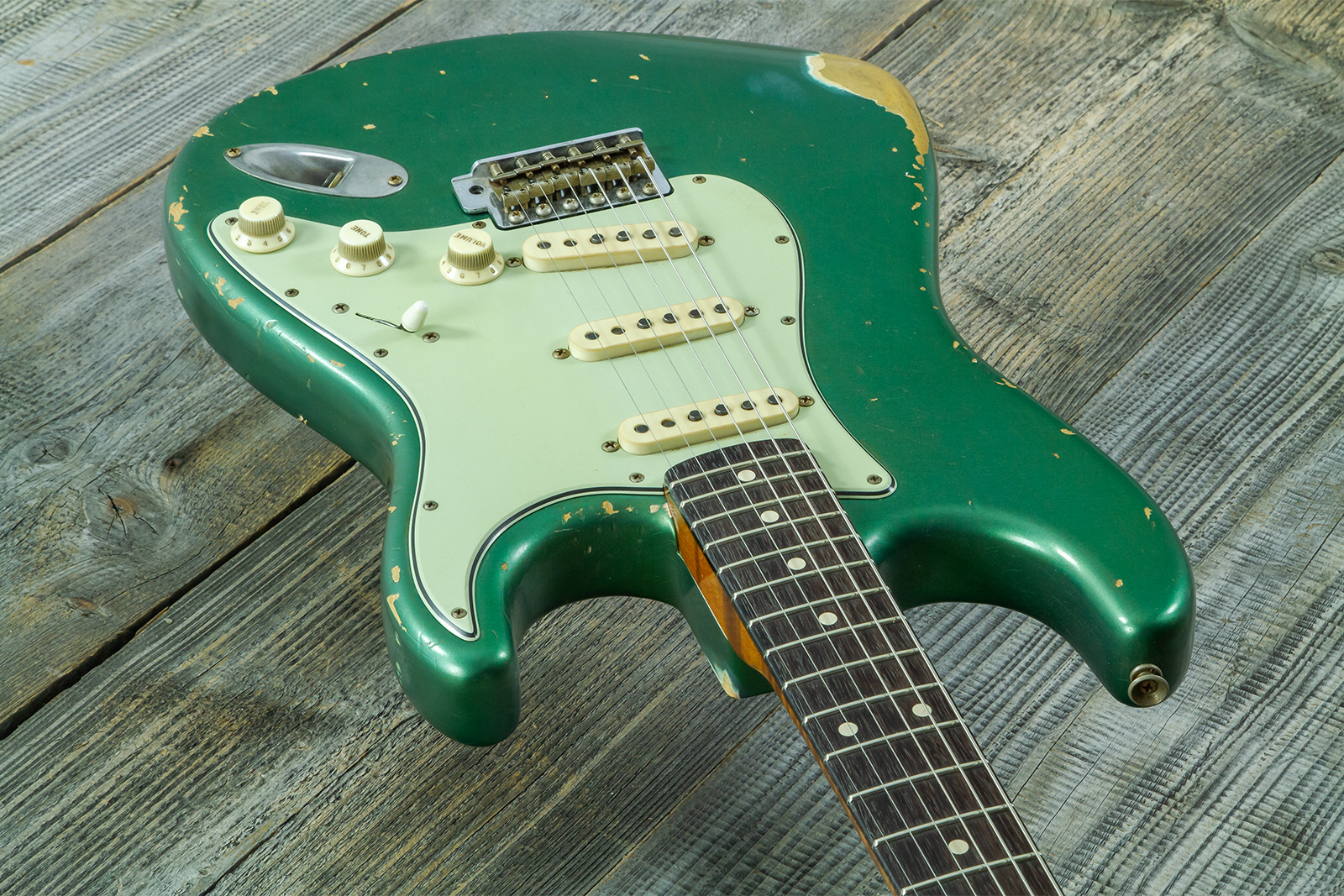 Fender Custom Shop Strat 1960/63 Mb A.macnutt 3s Trem Rw #r141359 - Relic Sherwood Green Metallic - Guitare Électrique Forme Str - Variation 2