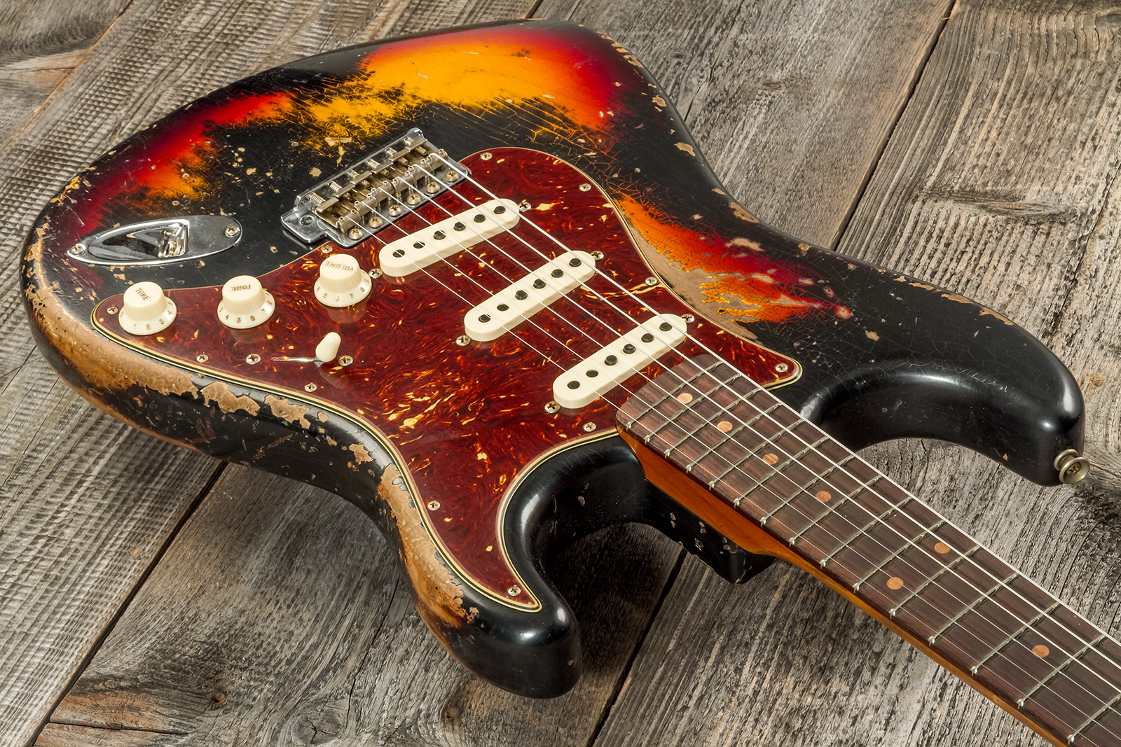 Fender Custom Shop Strat 1961 3s Trem Rw #cz576153 - Super Heavy Relic Black O. 3-color Sunburst - Guitare Électrique Forme Str - Variation 2