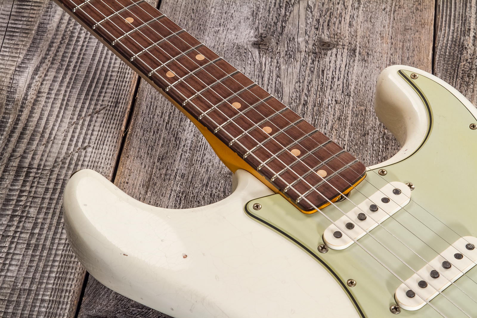 Fender Custom Shop Strat 1962/63 3s Trem Rw #cz565163 - Journeyman Relic Olympic White - Guitare Électrique Forme Str - Variation 3
