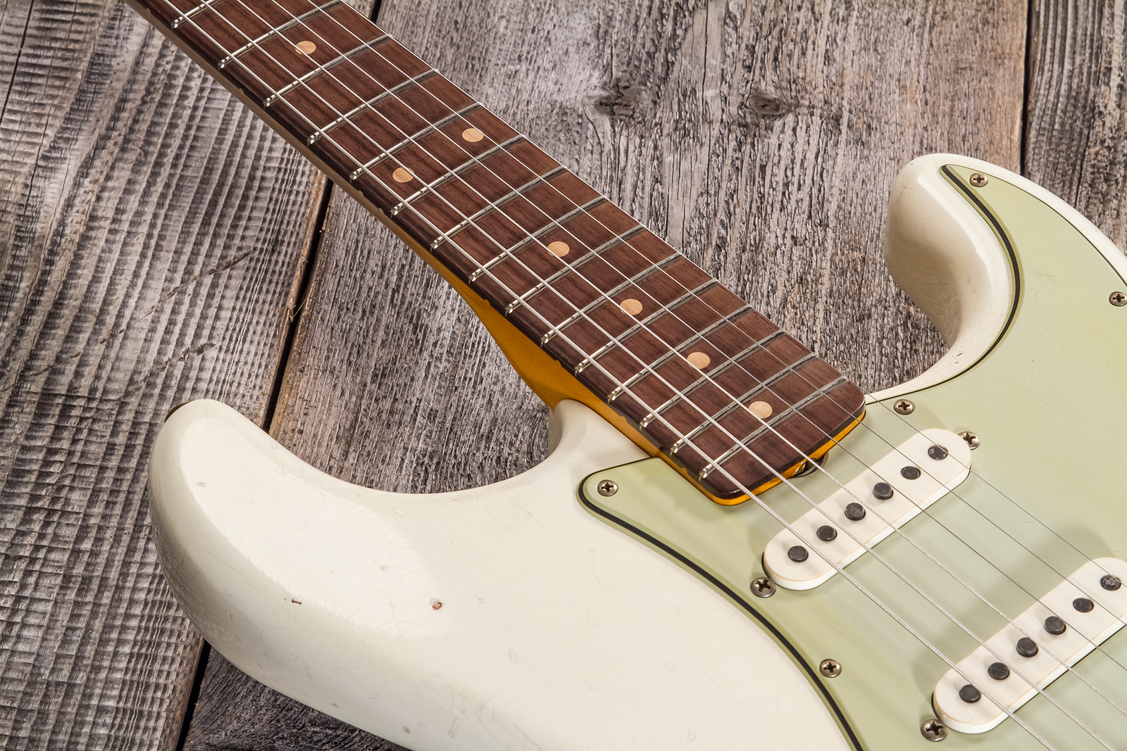Fender Custom Shop Strat 1962/63 3s Trem Rw - Journeyman Relic Olympic White - Guitare Électrique Forme Str - Variation 4