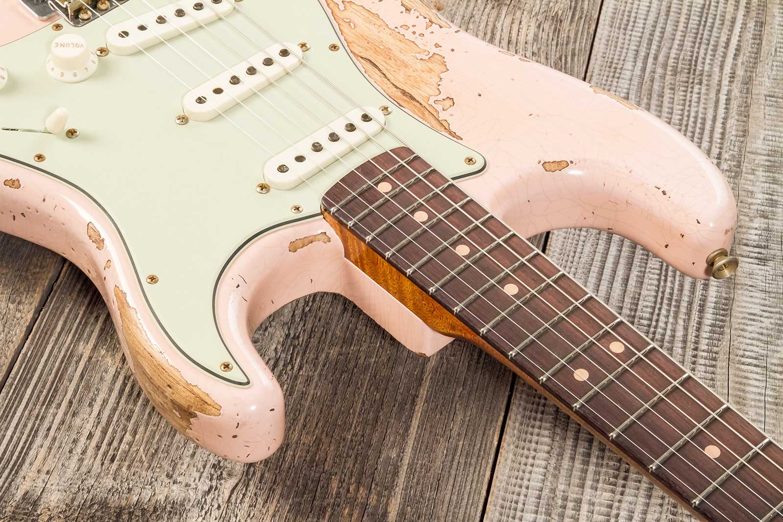 Fender Custom Shop Strat 1963 3s Trem Rw #r136150 - Super Heavy Relic Shell Pink - Guitare Électrique Forme Str - Variation 5