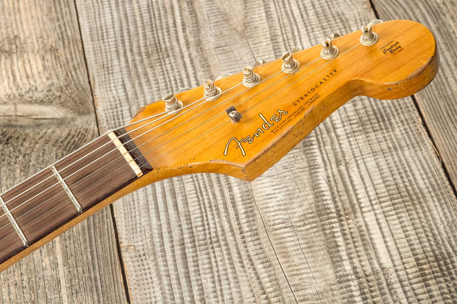 Fender Custom Shop Strat 1963 3s Trem Rw #r136169 - Super Heavy Relic Sparkle 3-color Sunburst - Guitare Électrique Forme Str - Variation 9