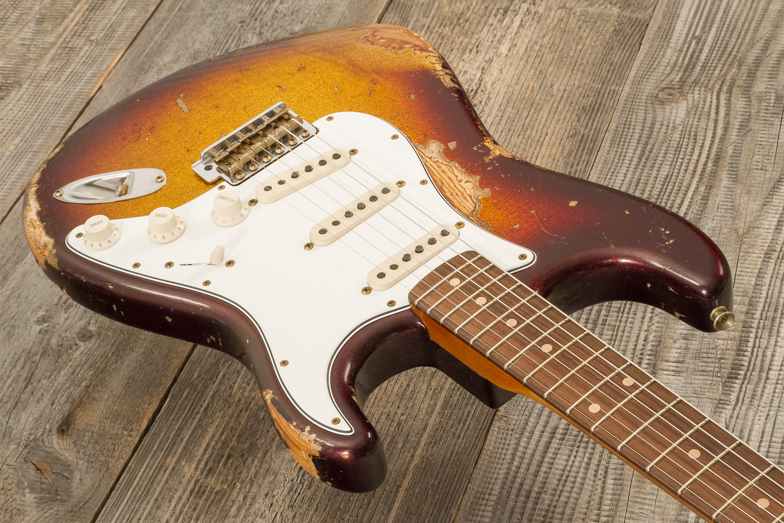 Fender Custom Shop Strat 1963 3s Trem Rw #r141255 - Super Heavy Relic Sparkle 3-color Sunburst - Guitare Électrique Forme Str - Variation 4