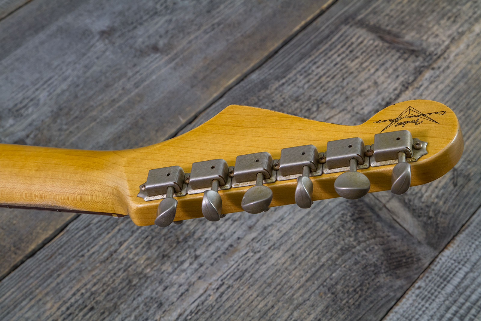 Fender Custom Shop Strat 1963 3s Trem Rw #r143861 - Relic Black O. Hle Gold - Guitare Électrique Forme Str - Variation 11