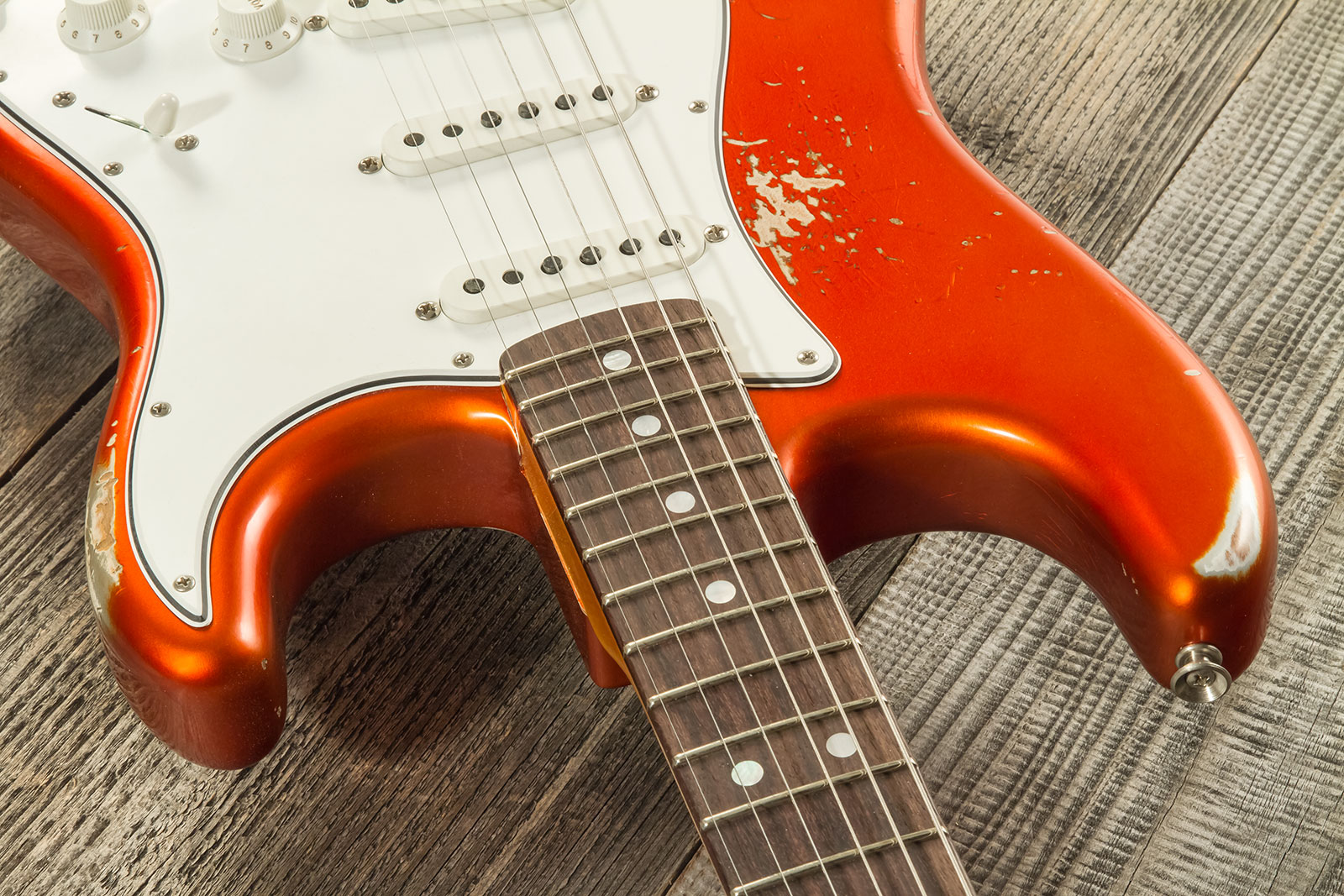 Fender Custom Shop Strat 1969 3s Trem Rw #r132166 - Heavy Relic Candy Tangerine - Guitare Électrique Forme Str - Variation 4
