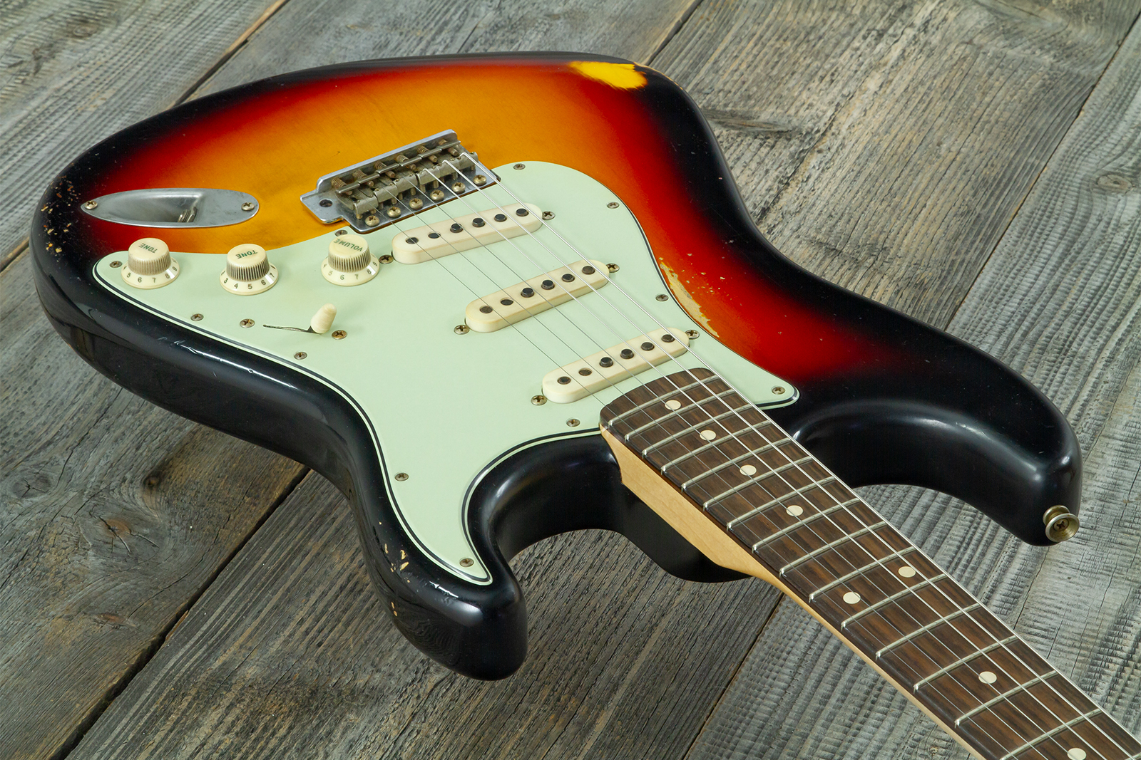 Fender Custom Shop Strat 60s Mb A.hicks 3s Trem Rw #4681 #ah0416 - Relic 3-color Sunburst - Guitare Électrique Forme Str - Variation 2