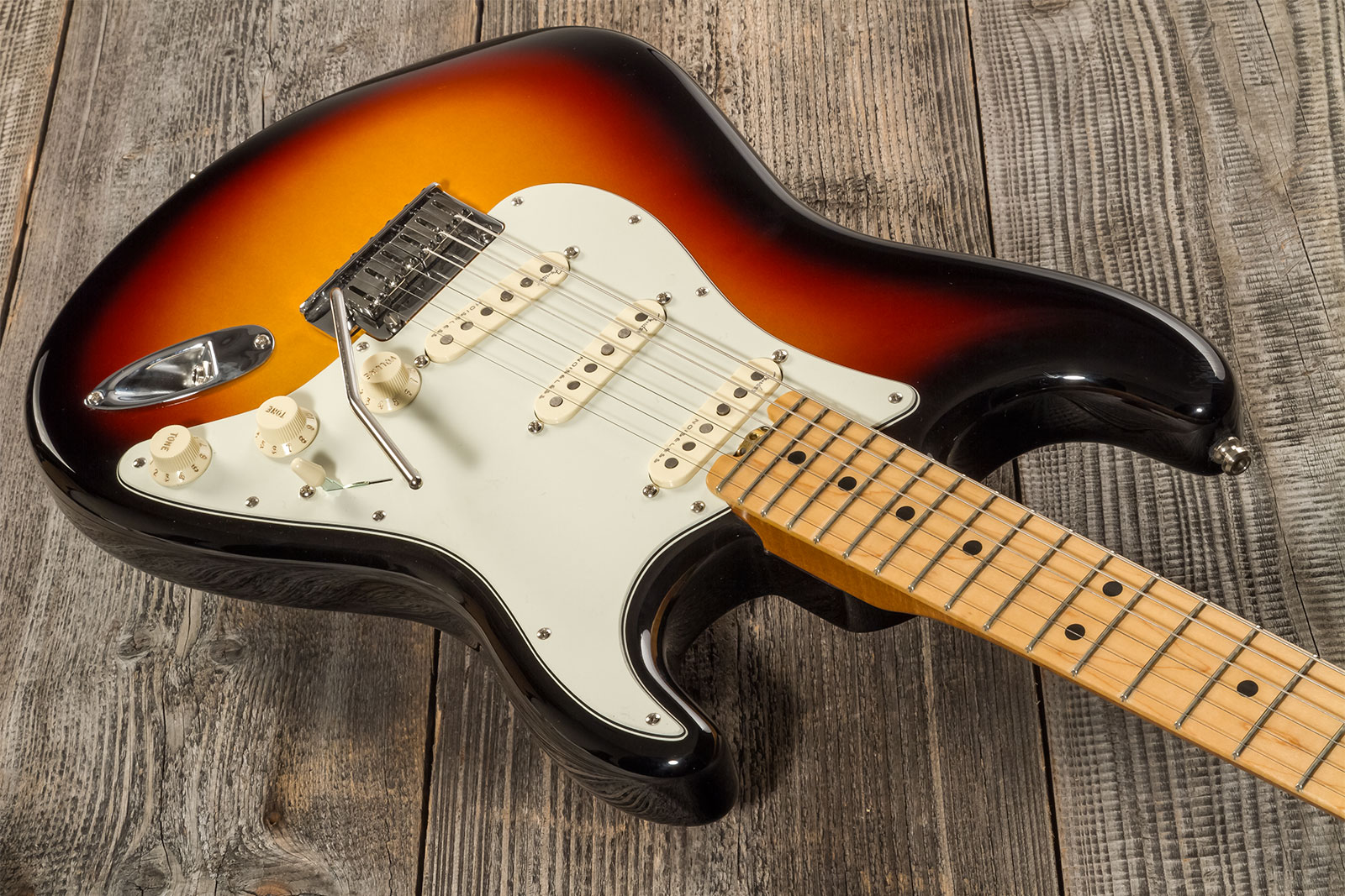 Fender Custom Shop Strat Elite 3s Trem Mn #xn15588 - Nos 3-color Sunburst - Guitare Électrique Forme Str - Variation 2
