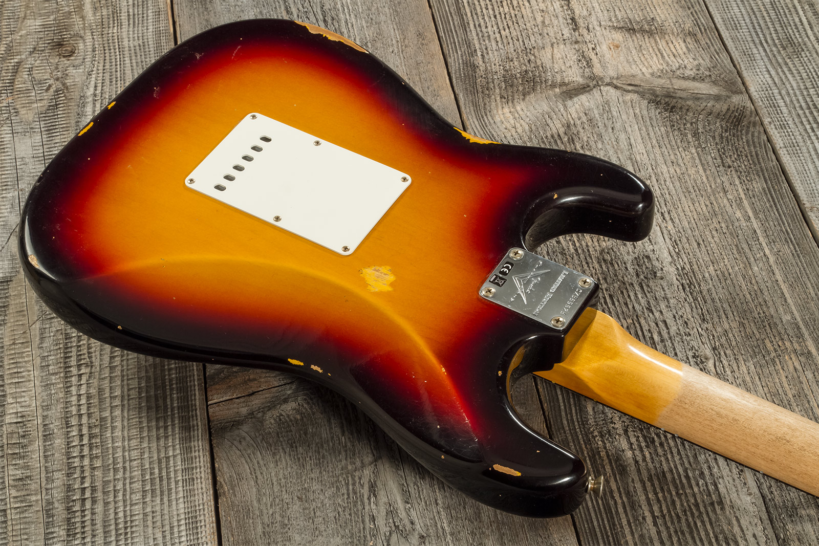 Fender Custom Shop Strat Late 1964 3s Trem Rw #cz569925 - Relic Target 3-color Sunburst - Guitare Électrique Forme Str - Variation 5