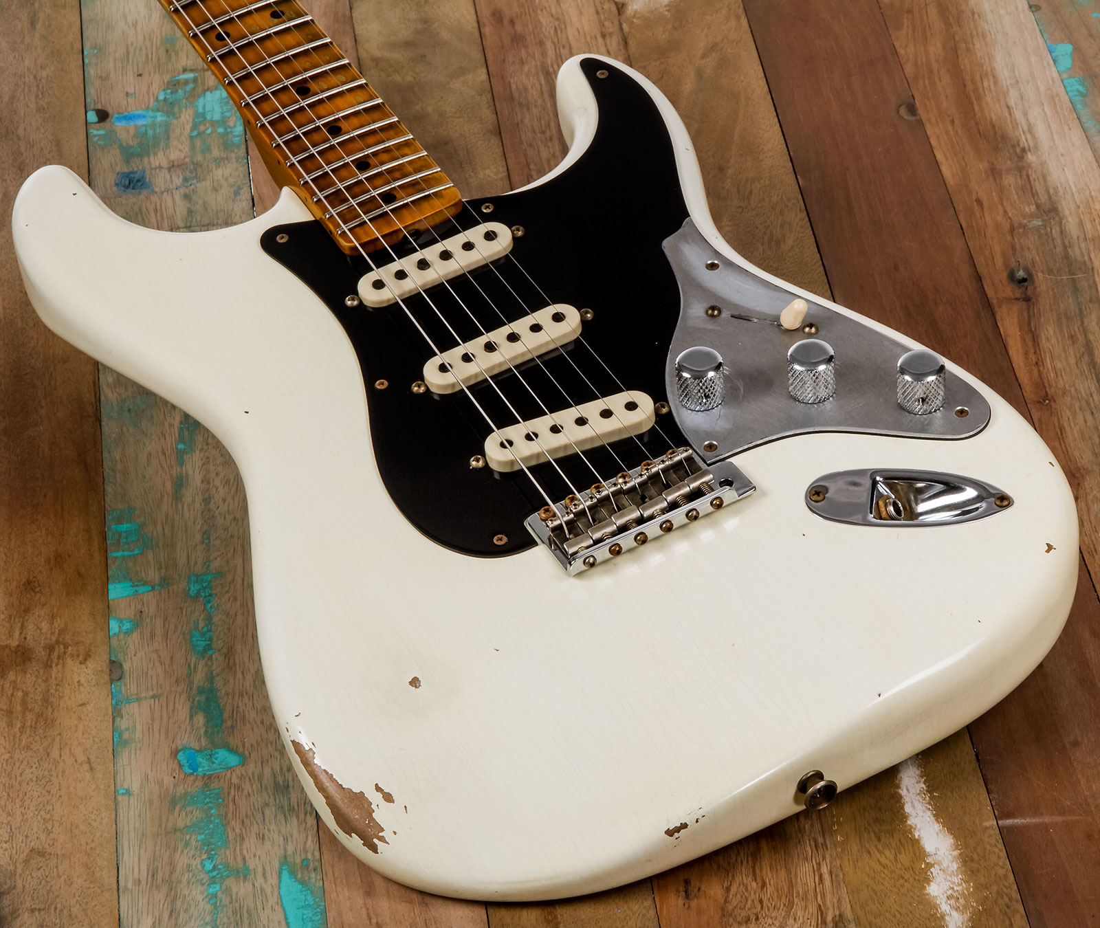 Fender Custom Shop Strat Poblano Ii 3s Trem Mn #cz555378 - Relic Olympic White - Guitare Électrique Forme Str - Variation 3