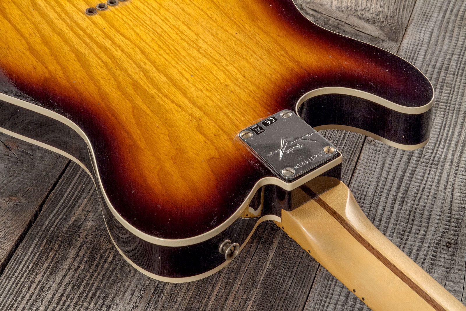 Fender Custom Shop Tele Thinline 50s Mn #cz574212 - Journeyman Relic Aged 2-color Sunburst - Guitare Électrique Forme Tel - Variation 7