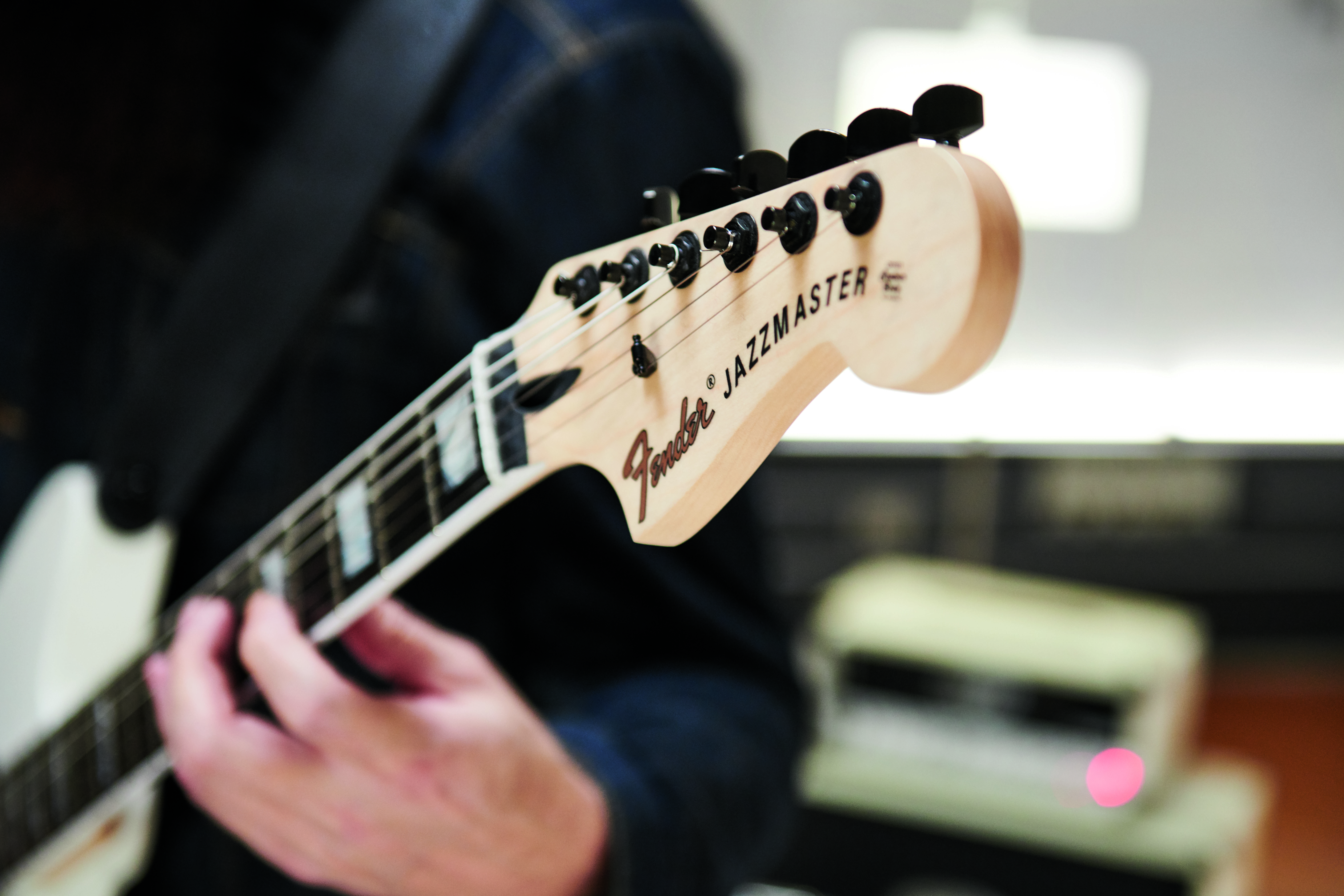 Fender Jim Root Jazzmaster V4 Mex Signature Hh Emg Ht Eb - Artic White - Guitare Électrique RÉtro Rock - Variation 4