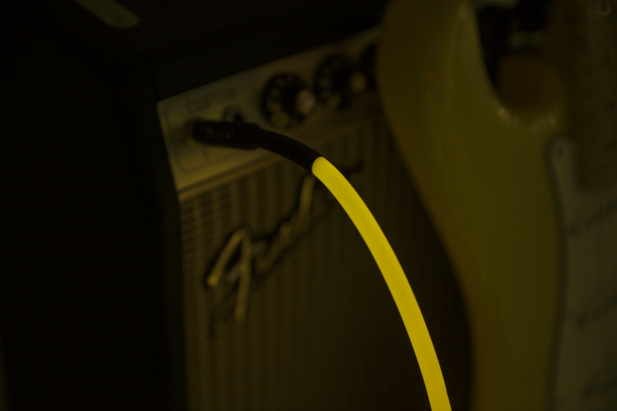 Fender Pro Glow In The Dark Instrument Cable Droit/droit 18.6ft Orange - CÂble - Variation 3