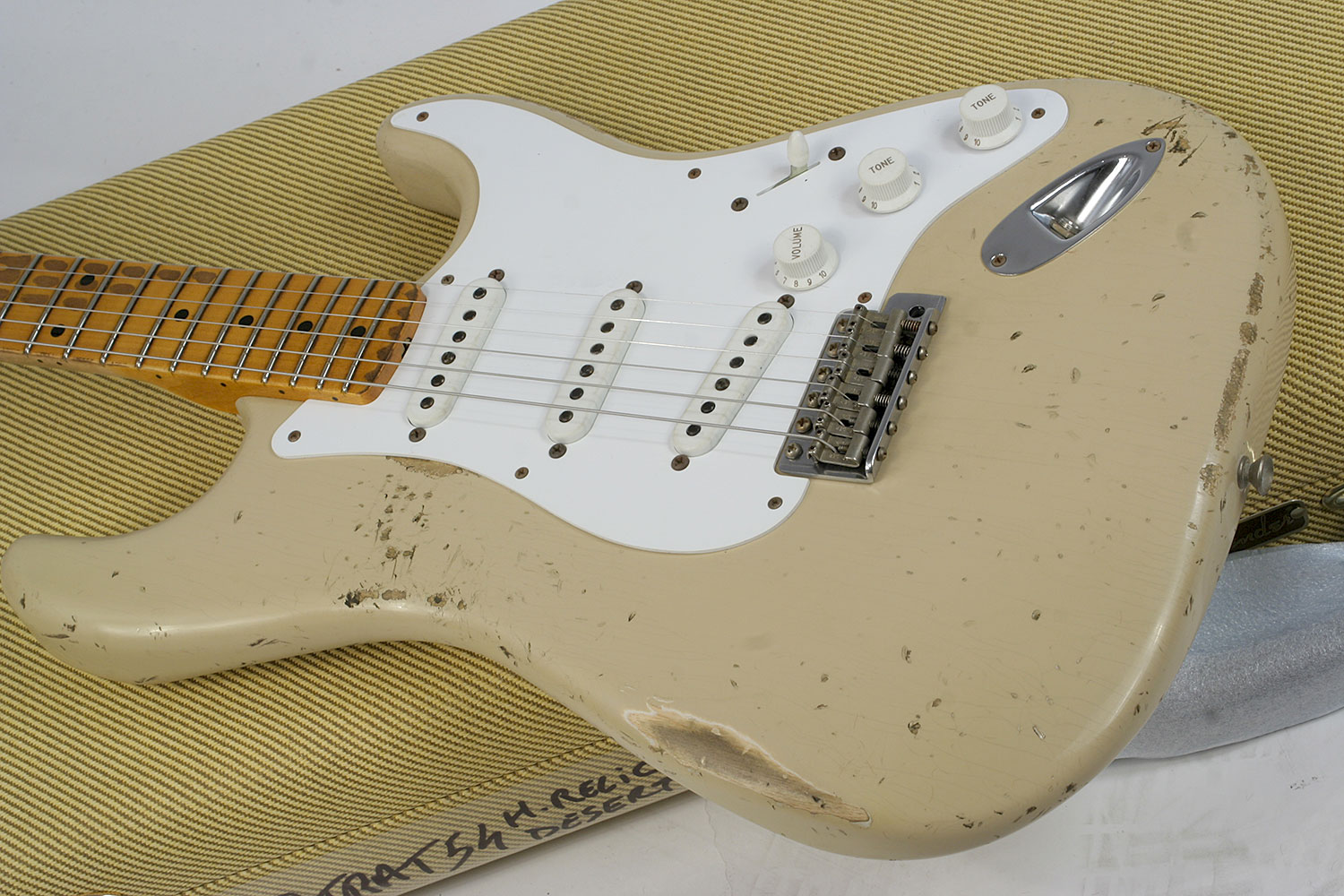 Fender Custom Shop Strat 1954 60th Anniversary Mn - Heavy Relic, Desert Sand - Guitare Électrique Forme Str - Variation 5