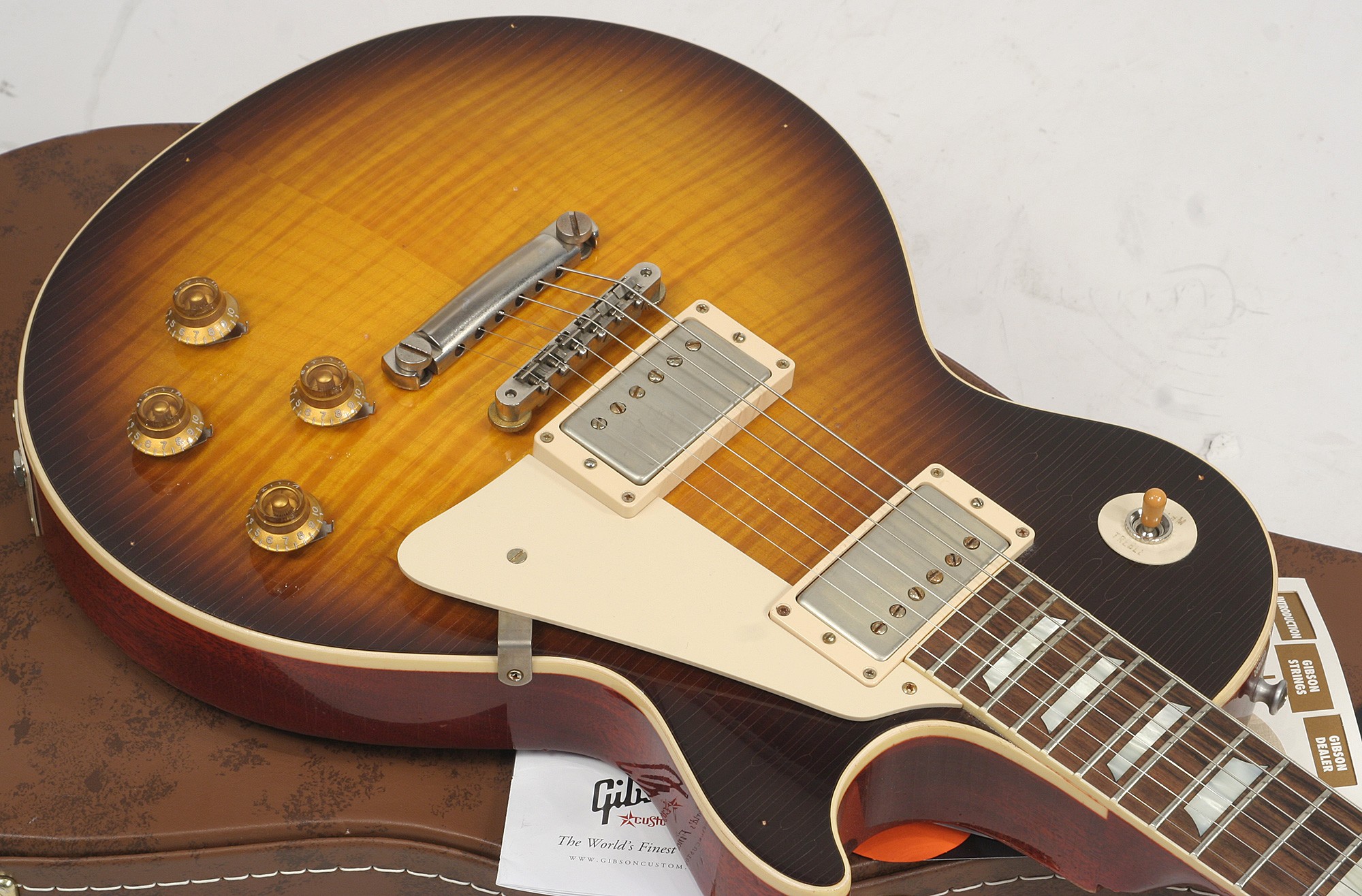 Gibson Custom Shop Les Paul 1960 Reissue 2h Ht Rw - Heavy Aged Bourbon Burst - Guitare Électrique Single Cut - Variation 3