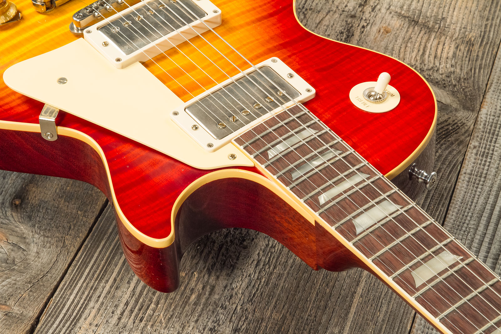 Gibson Custom Shop M2m Les Paul Standard 1959 Reissue 2h Ht Rw #94389 - Murphy Lab Light Aged Washed Cherry Sunburst - Guitare Électrique Single Cut -