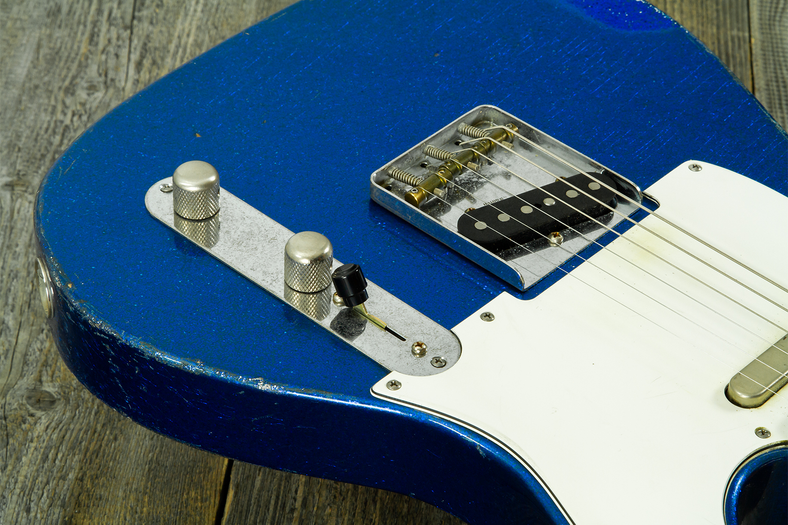Haar Guitars Trad T 2s Lindy Fralin #43671 - Aged Sparkle Blue - Guitare Électrique Forme Tel - Variation 4