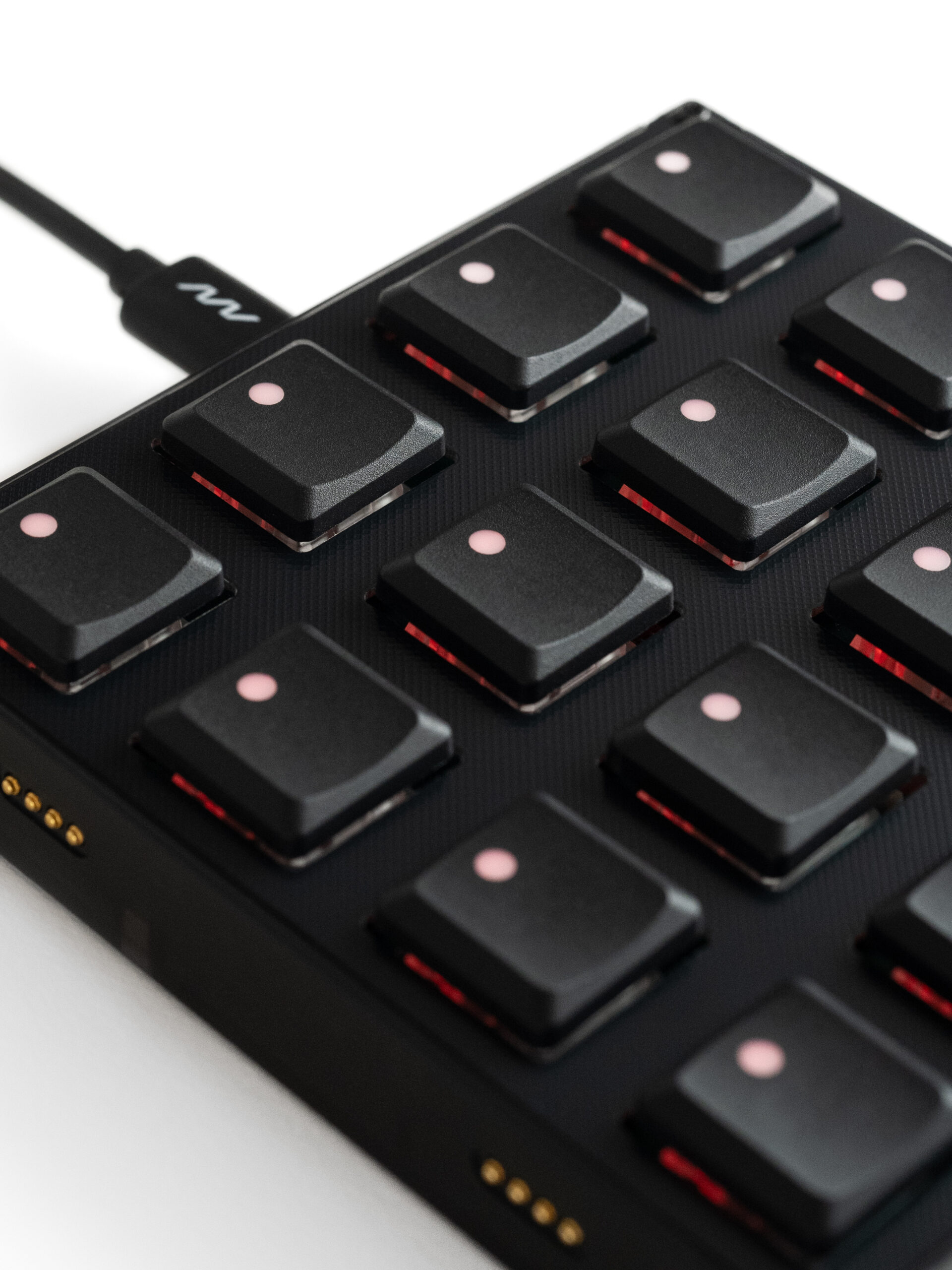 Intech Studio Grid Series 3 - Bu16 Mechanical - ContrÔleur Midi - Variation 3
