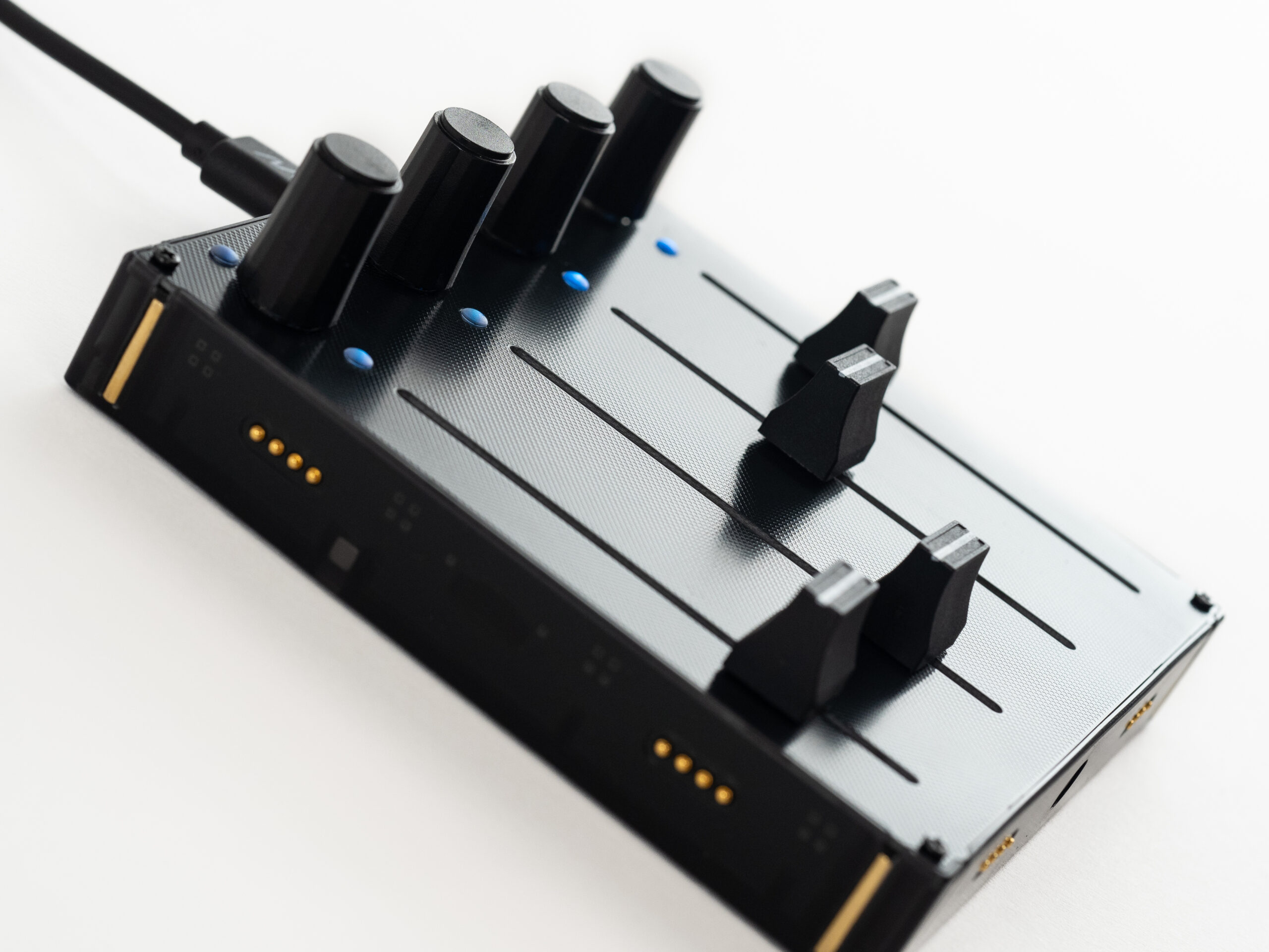 Intech Studio Grid Series 3 - Ef44 Detent - ContrÔleur Midi - Variation 3