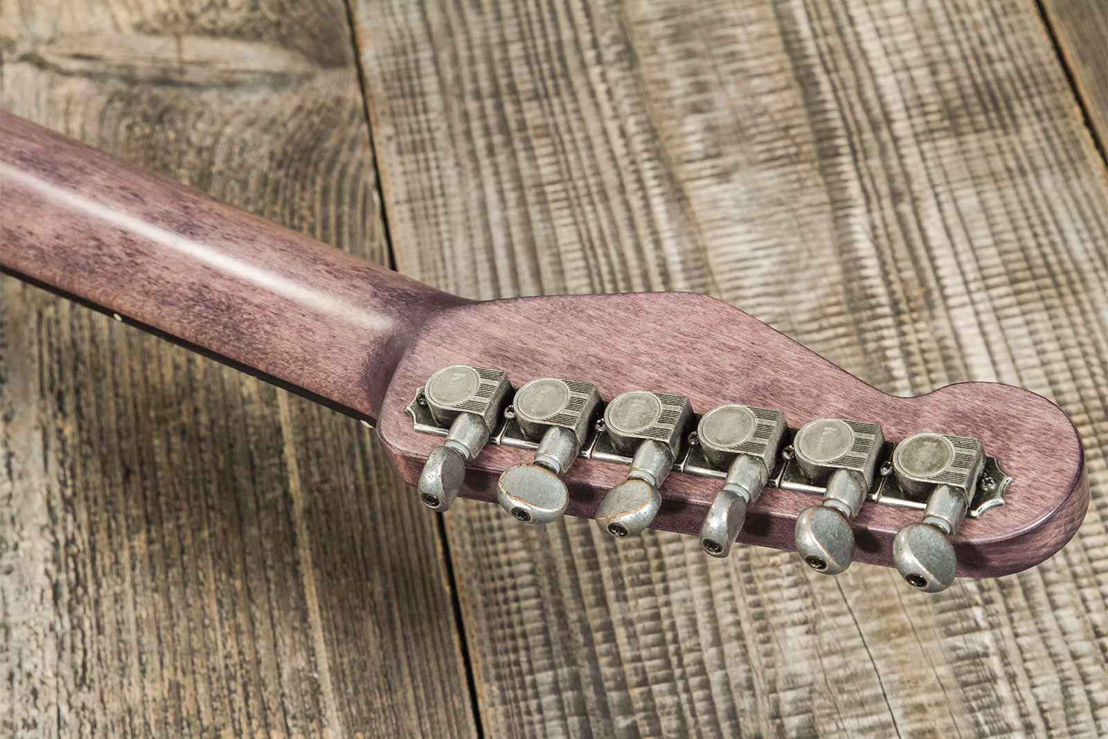 James Trussart Steelguard Caster Sugar Pine Sh Eb #18035 - Rust O Matic Gator Grey Driftwood - Guitare Électrique Forme Tel - Variation 8