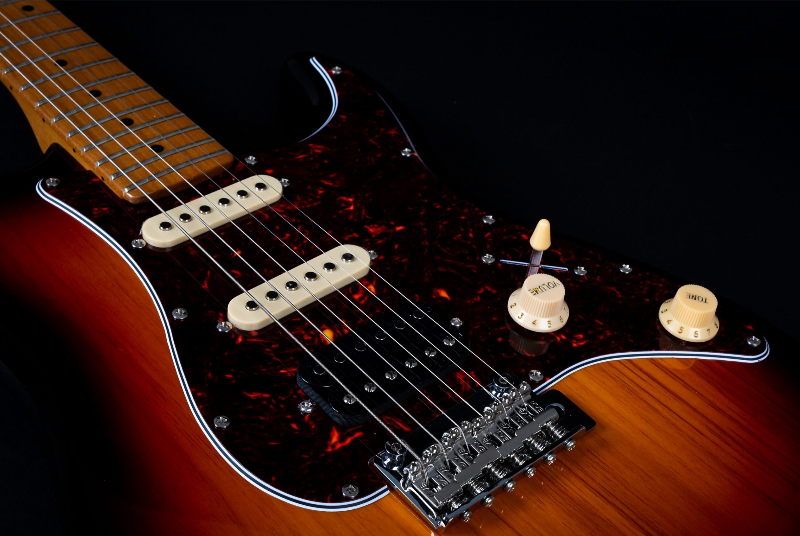 Jet Guitars Js400 Sb Lh Gaucher Hss Trem Mn - Sunburst - Guitare Électrique Forme Str - Variation 3