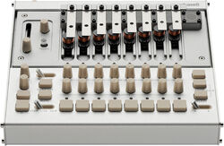 Synthétiseur Korg Phase 8