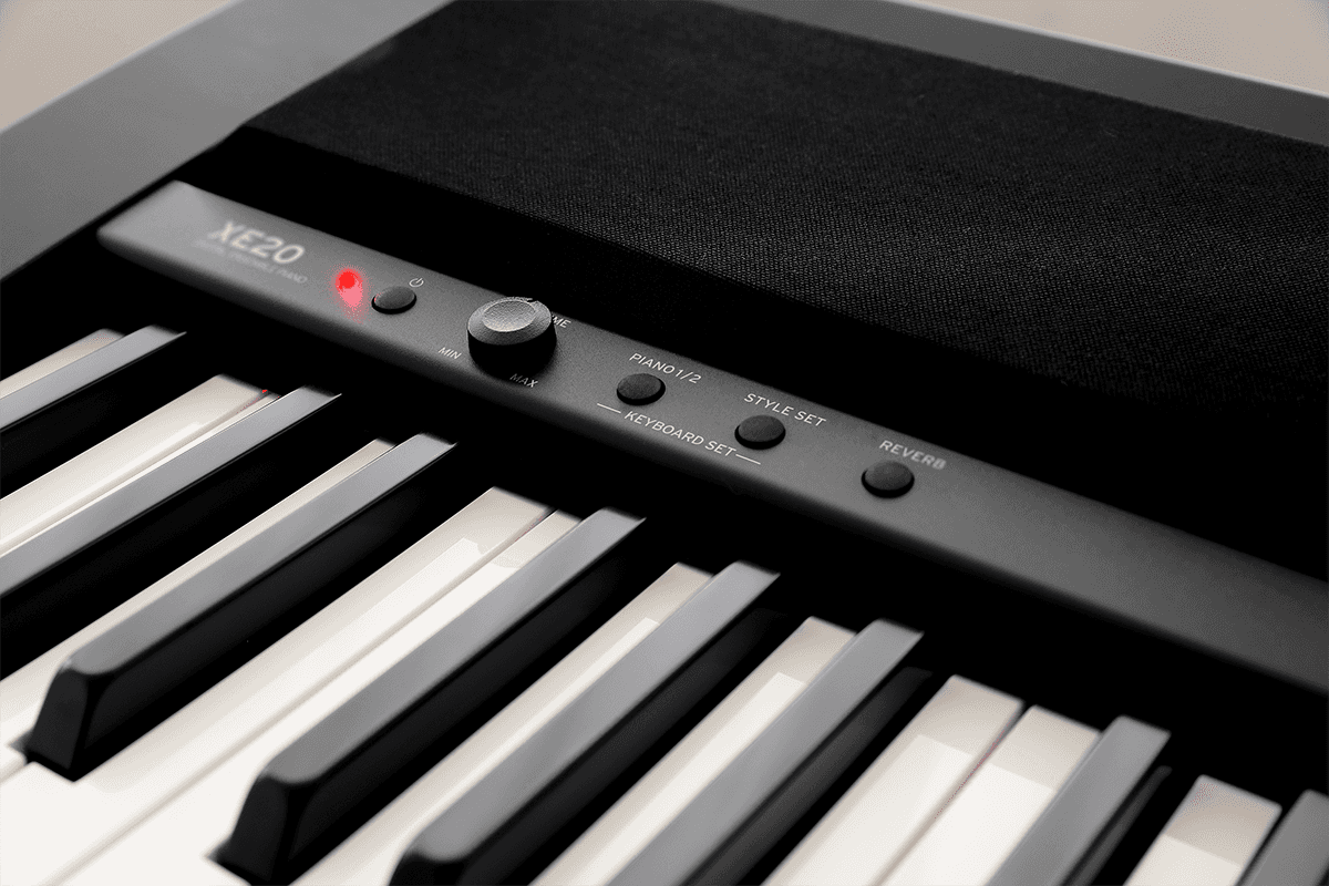 KORG XE20SP Piano numérique 88 touches lestées avec support et 3