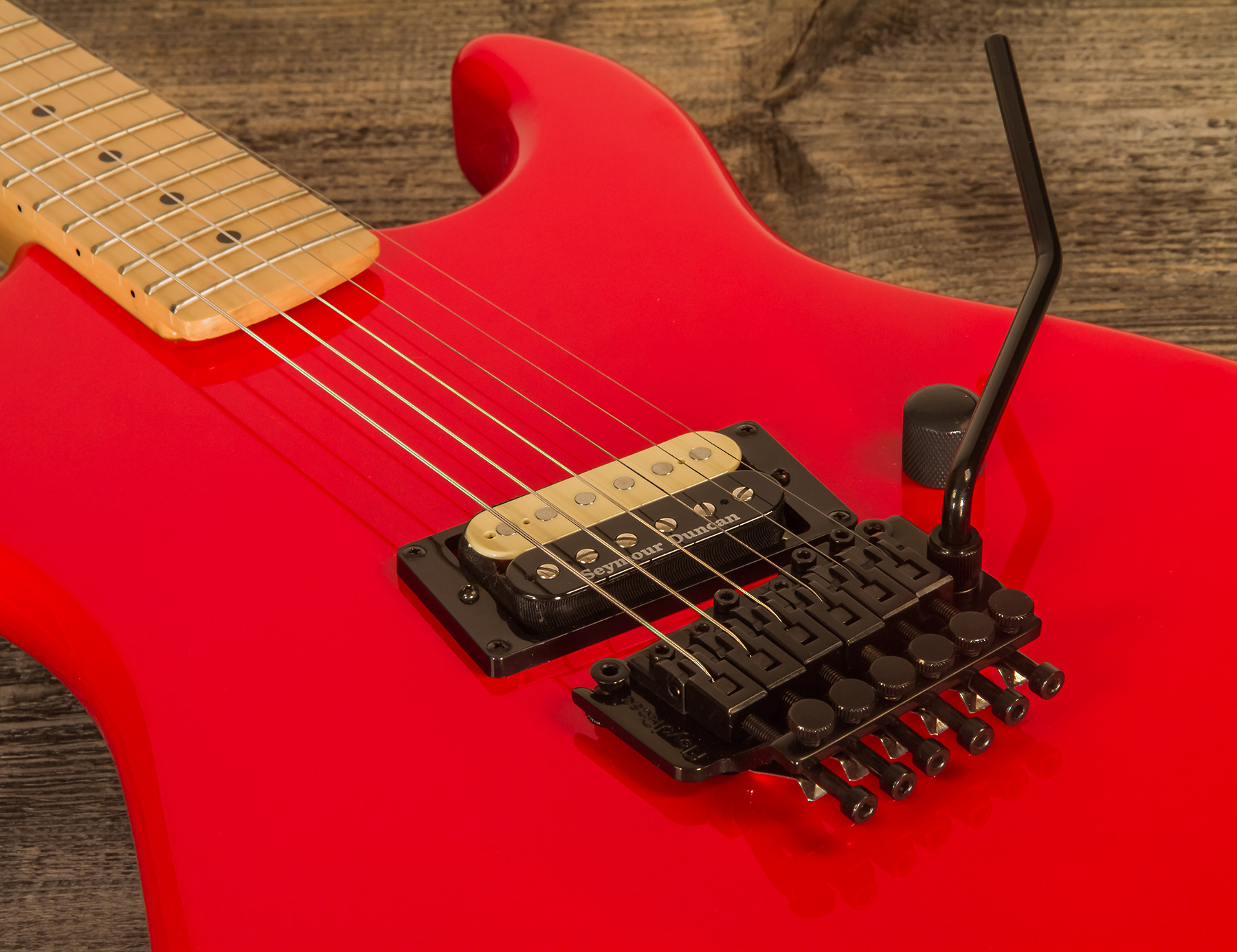 Kramer Baretta H Seymour Duncan Fr Mn - Jumper Red - Guitare Électrique Forme Str - Variation 3